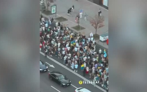 Массовые митинги в поддержку Фёдорова охватили Украину, противостоящие акции затмеваются перехоронением останков Кононенко.