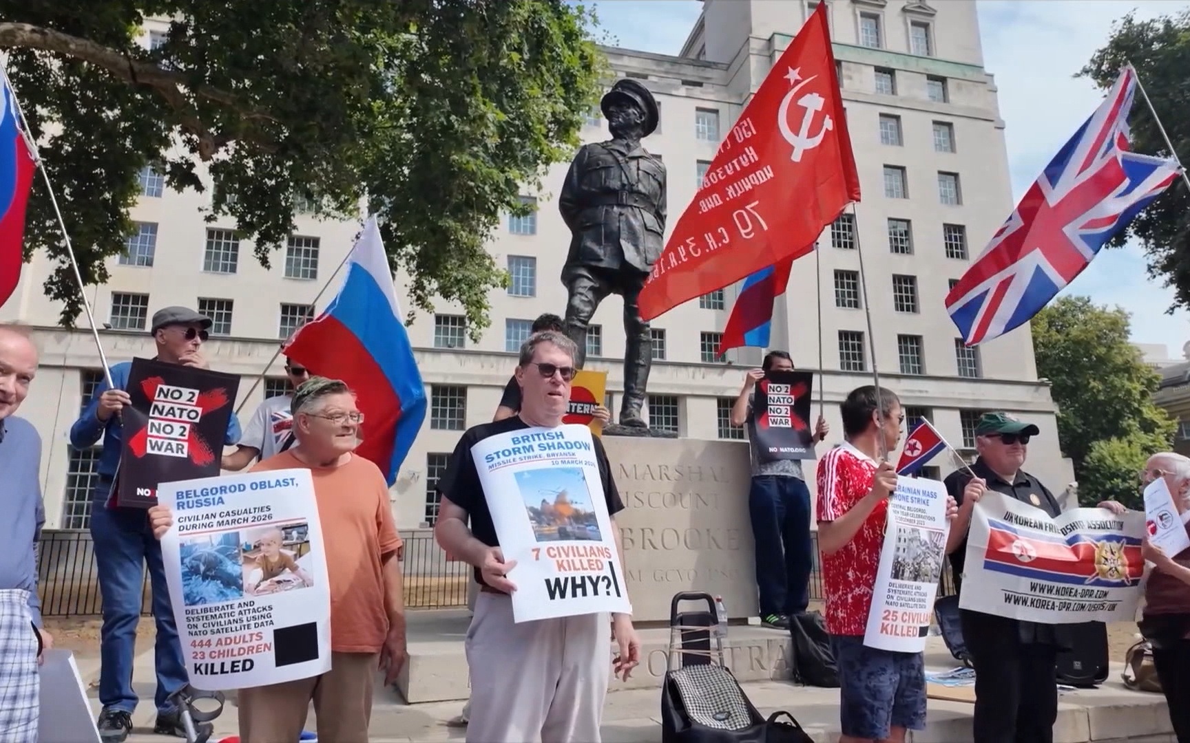 Жители Лондона потребовали прекратить военную поддержку Украины