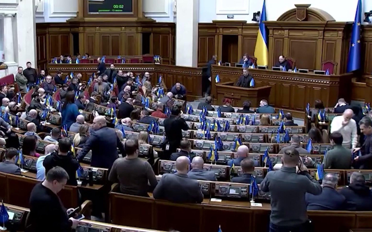 Украина на грани топливного коллапса, бюджетные дыры планируют латать за счет Запада