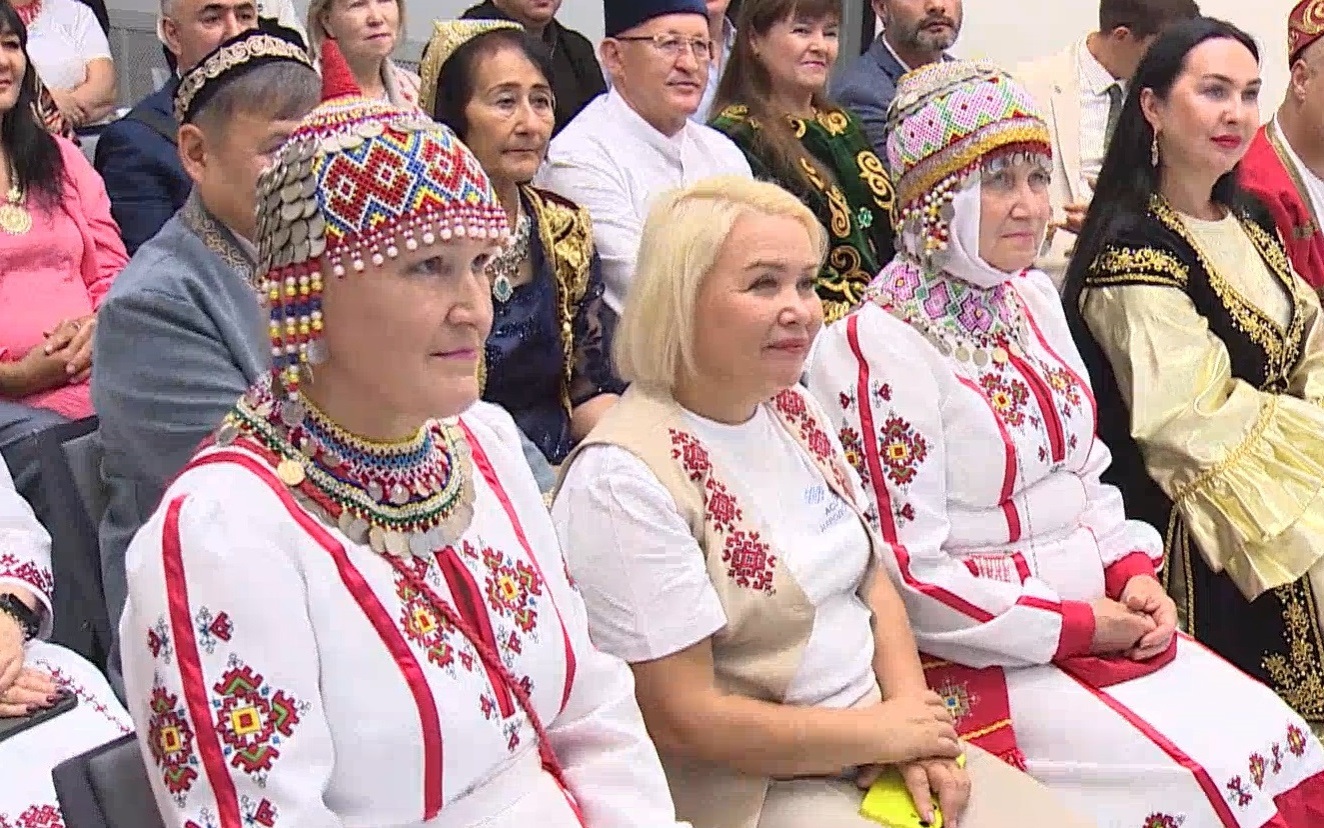 Представителей 19 народов России собрал в Йошкар-Оле II Межнациональный молодёжный патриотический слёт