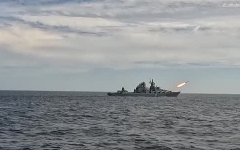 У побережья Южных Курил прошли учебные стрельбы ударных сил