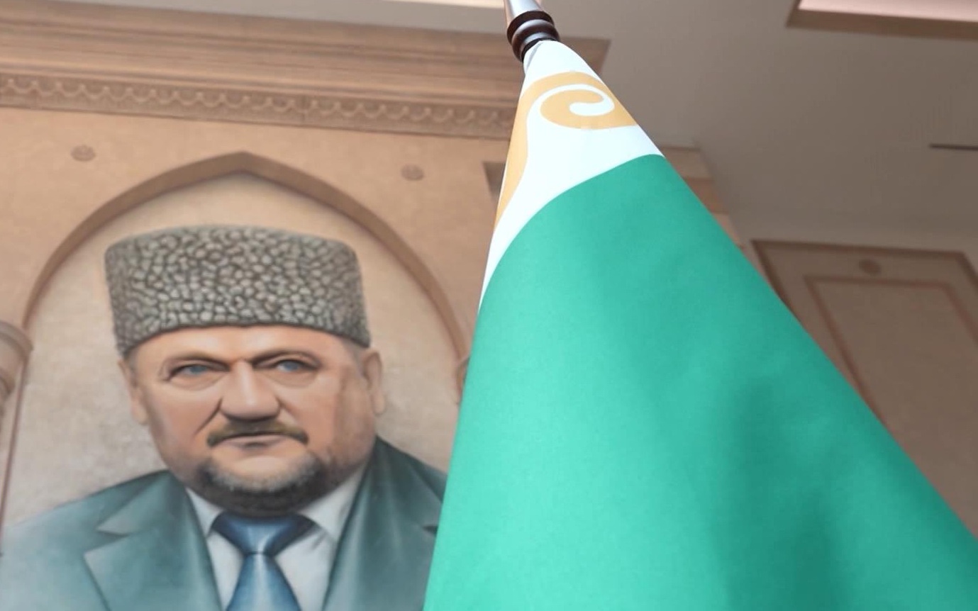 Память о первом президенте Чечни Ахмате Кадырове хранится в музее и сердцах людей