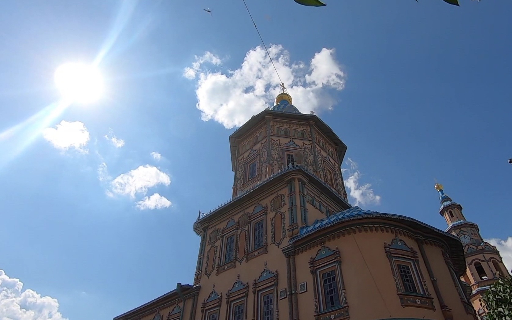 Реставрация Петро-Павловского собора в Казани: открытие уникальных фресок XVIII-XIX веков