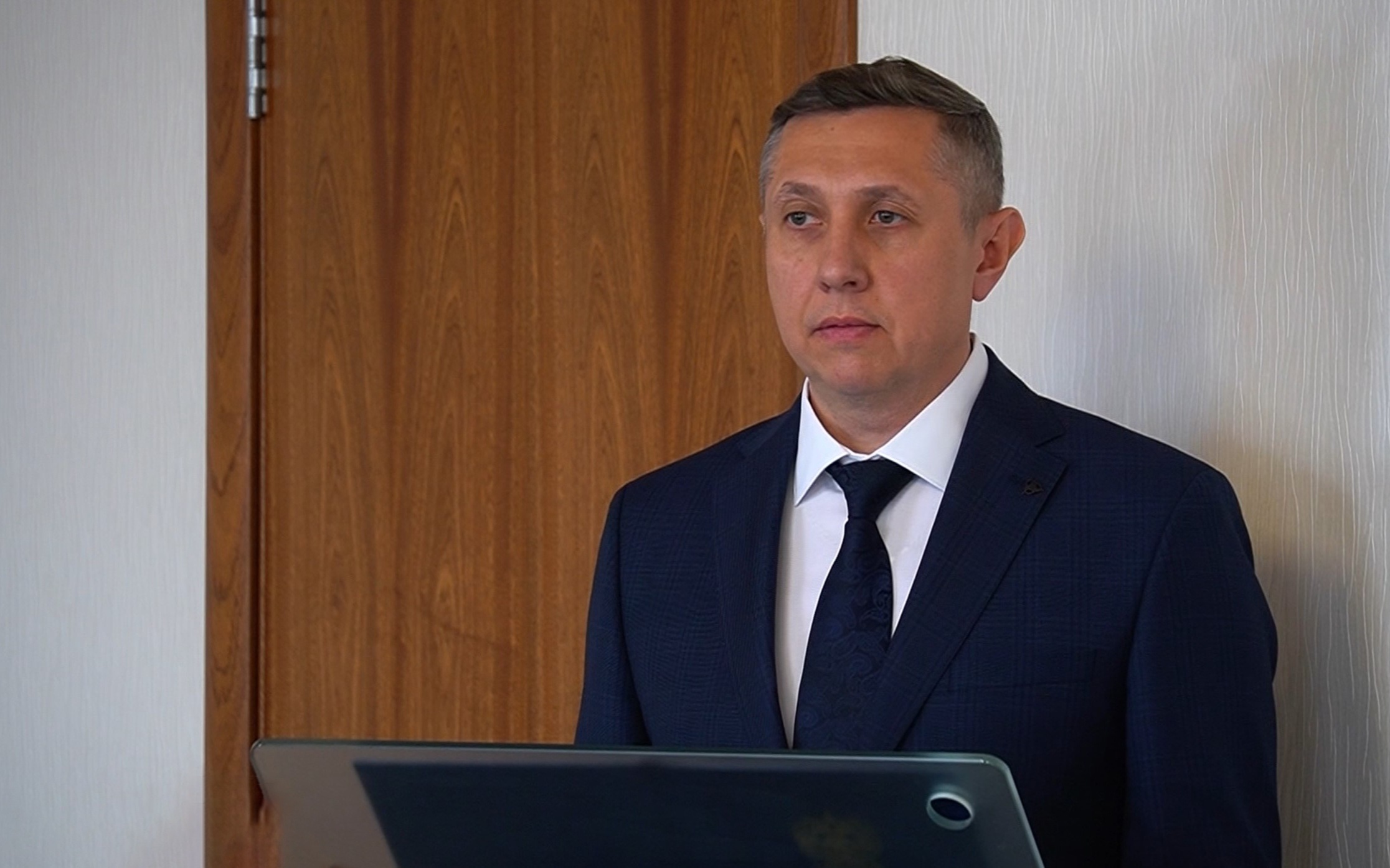 Сергей Носов представил председателя Арбитражного суда Магаданской области