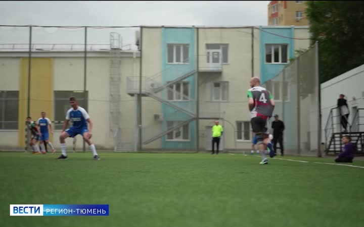 Представители тюменских промышленных предприятий сыграли в мини-футбол