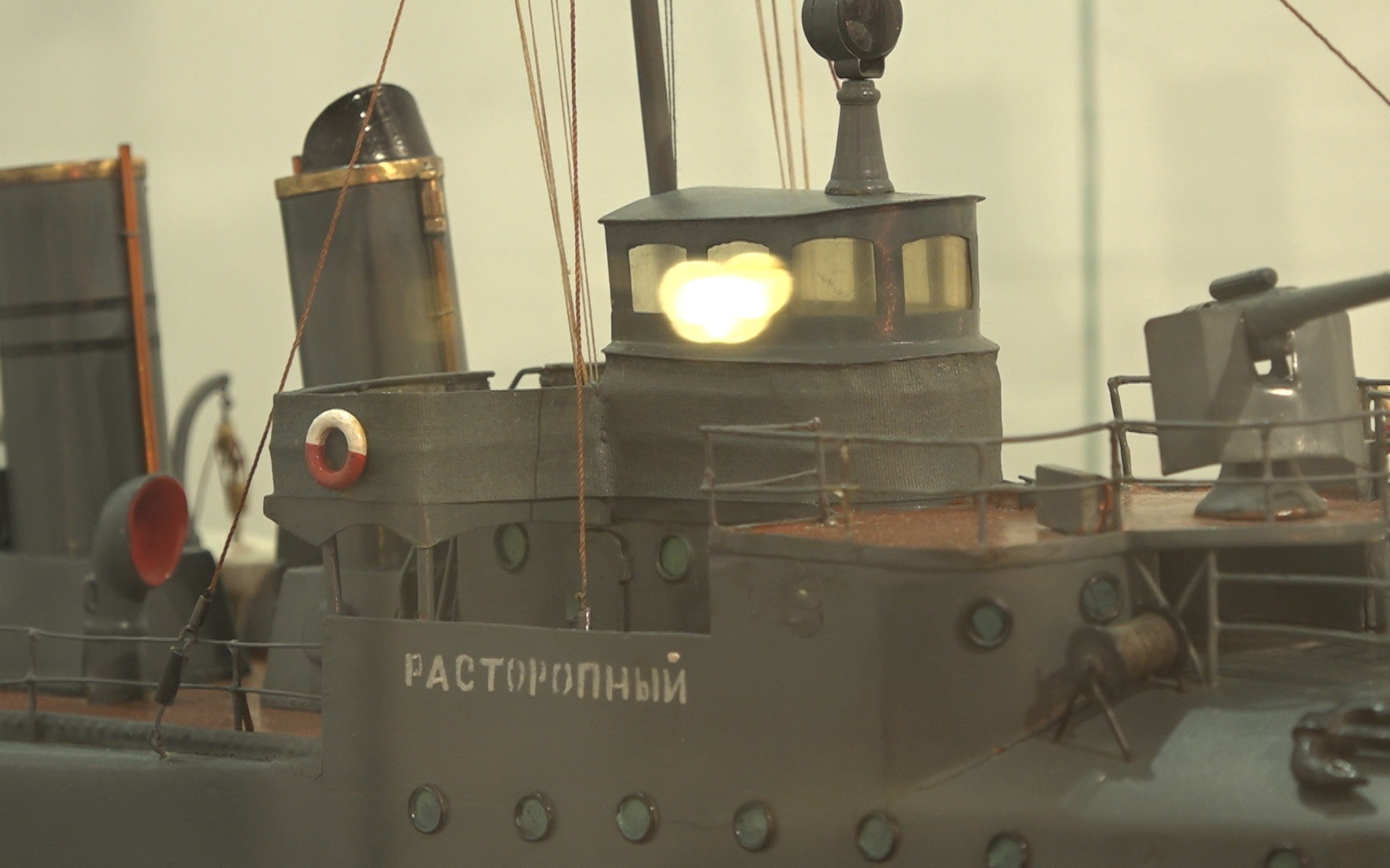 Модели кораблей времен Гражданской войны представили на выставке в Волгограде