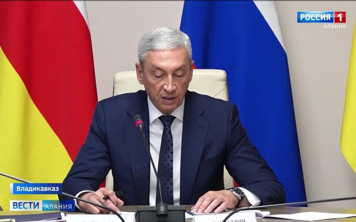 На подготовку и проведение траурных мероприятий в Беслане из республиканского бюджета выделят 900 тысяч рублей