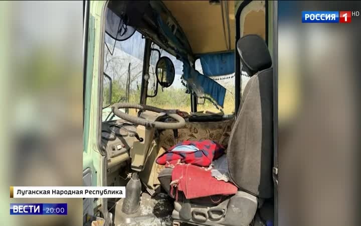 В ЛНР и Донецке: ВСУ атаковали гражданские объекты, погибли 9 человек в автобусе.