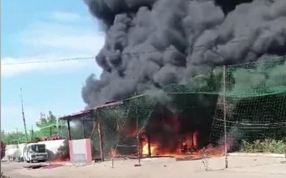 В Киевской области полыхают складские помещения ВСУ
