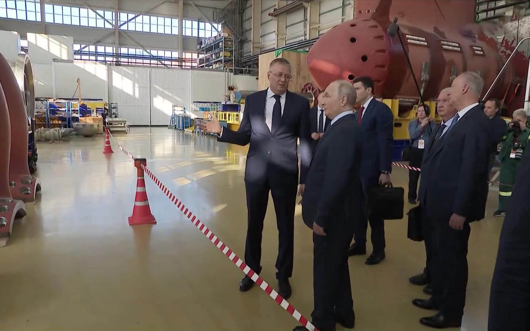 "Владимир Путин запускает проекты на Дальнем Востоке: от рыбопереработки до логистики с Китаем"