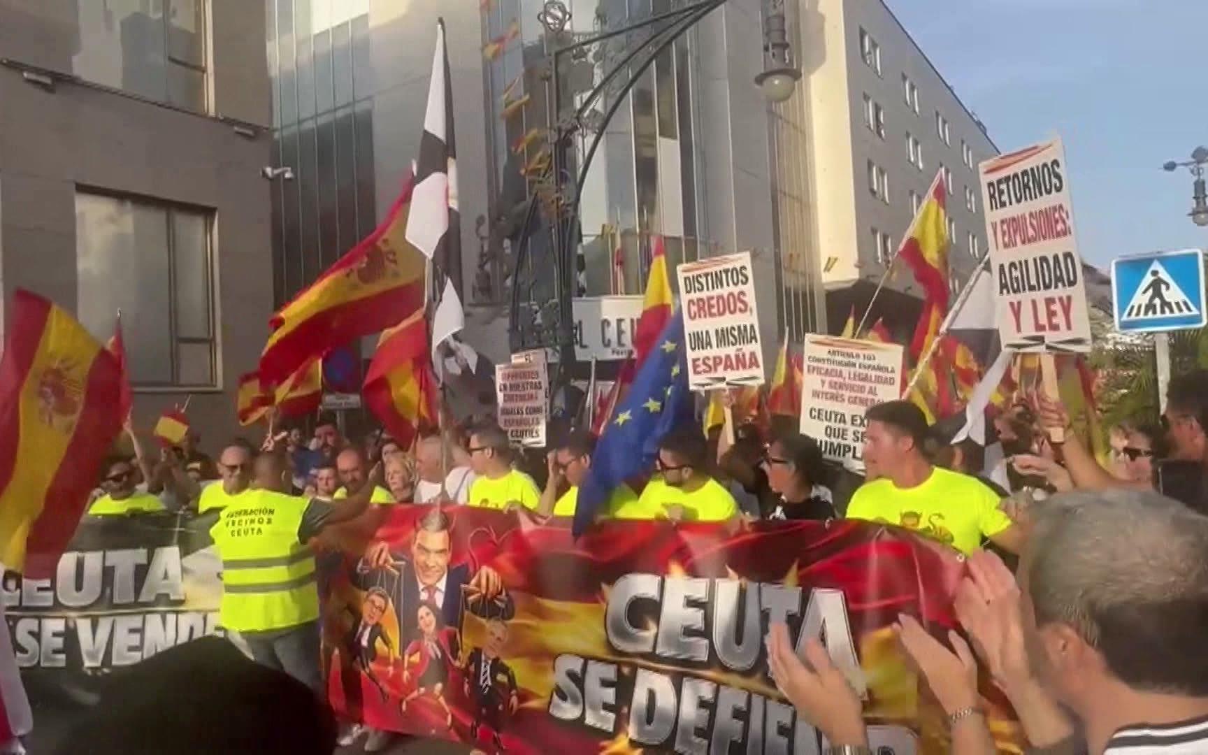 В Испании прошли массовые протесты из-за миграционного кризиса в Сеуте