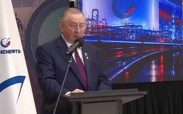 В Транснефти отметили День работников нефтяной и газовой промышленности масштабным награждением сотрудников