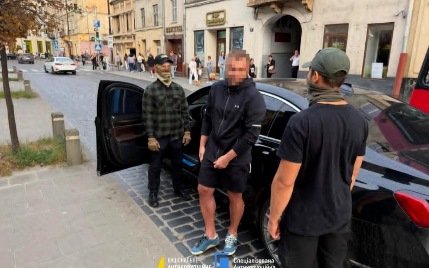 Исчезновение генпрокурора и пирамида колл-центров на Украине