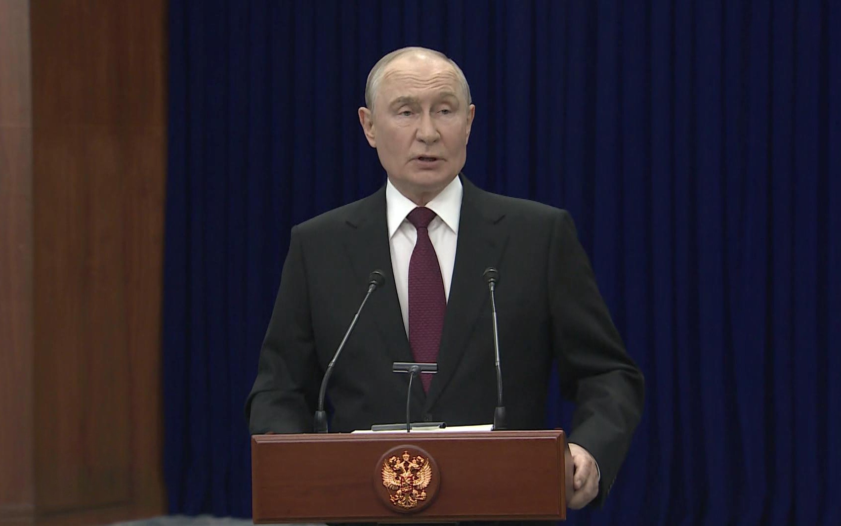 Российская армия освобождает территории и наносит удары по Украине: Путин предупреждает Лондон