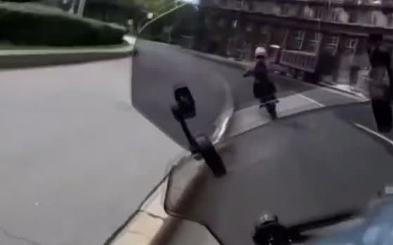Школьник на мотоцикле устроил опасную погоню в Петербурге