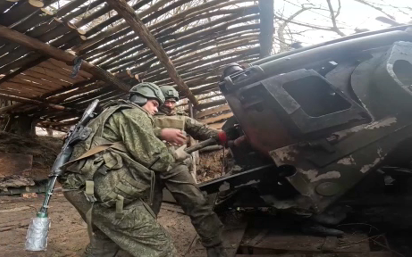 Российские войска взяли в кольцо шесть батальонов ВСУ под Волчанском