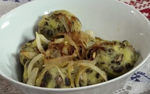 Галушки по-охотничьи и лимонное печенье