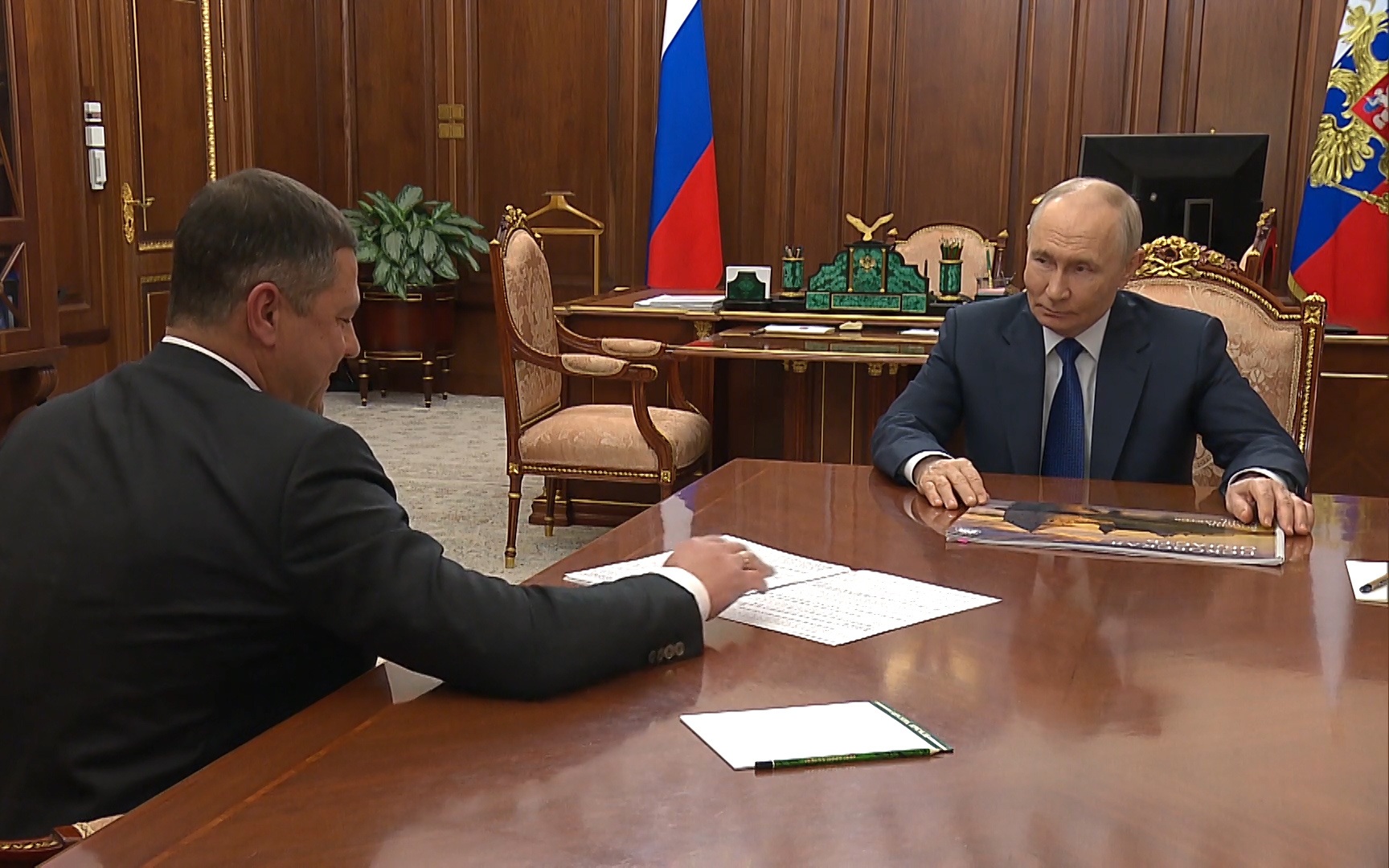 Михаил Ведерников доложил Владимиру Путину о развитии Псковской области