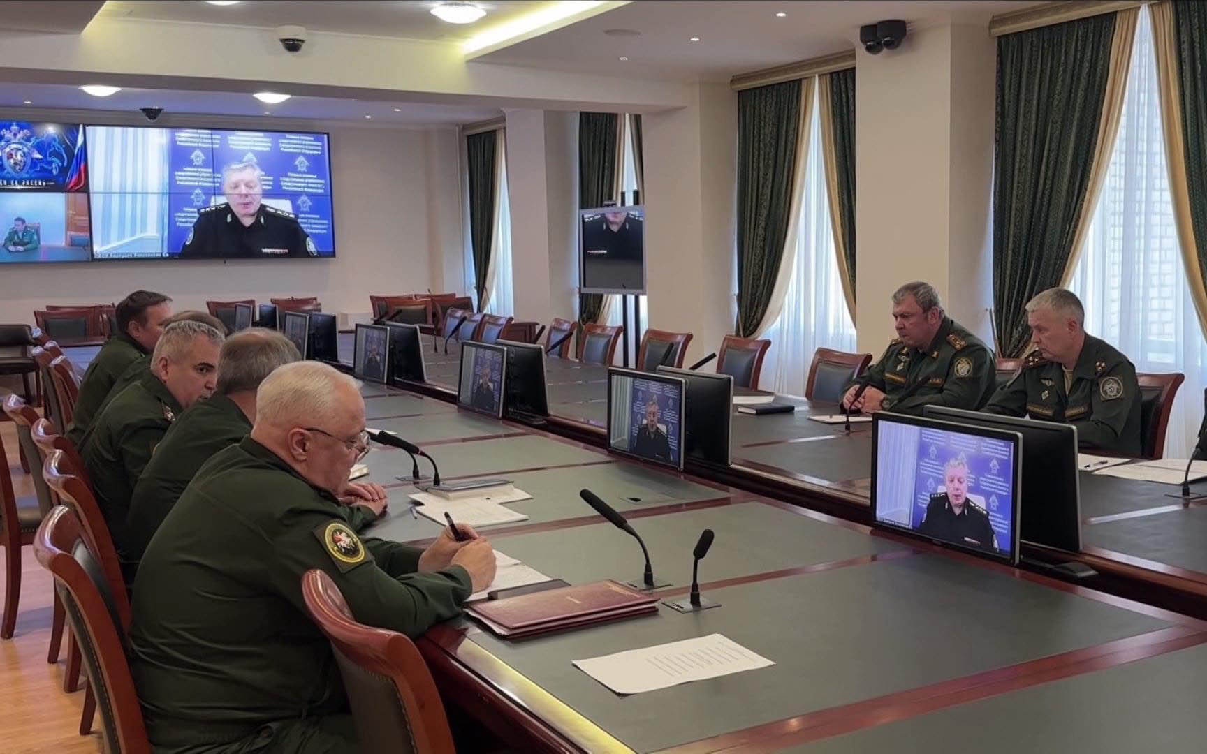 Константин Корпусов провёл повторный приём семей участников СВО по вопросам ЖКХ в Ленинградской области