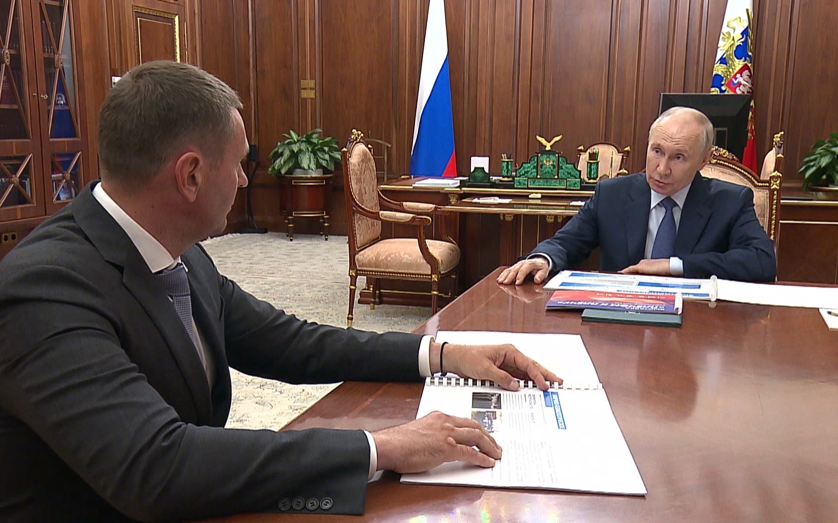 Дмитрий Демешин рассказал Владимиру Путину о модернизации инфраструктуры региона