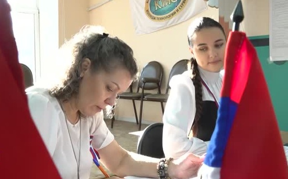 Голосование в Приморье: активный первый день выборов в Госдуму и местное собрание.