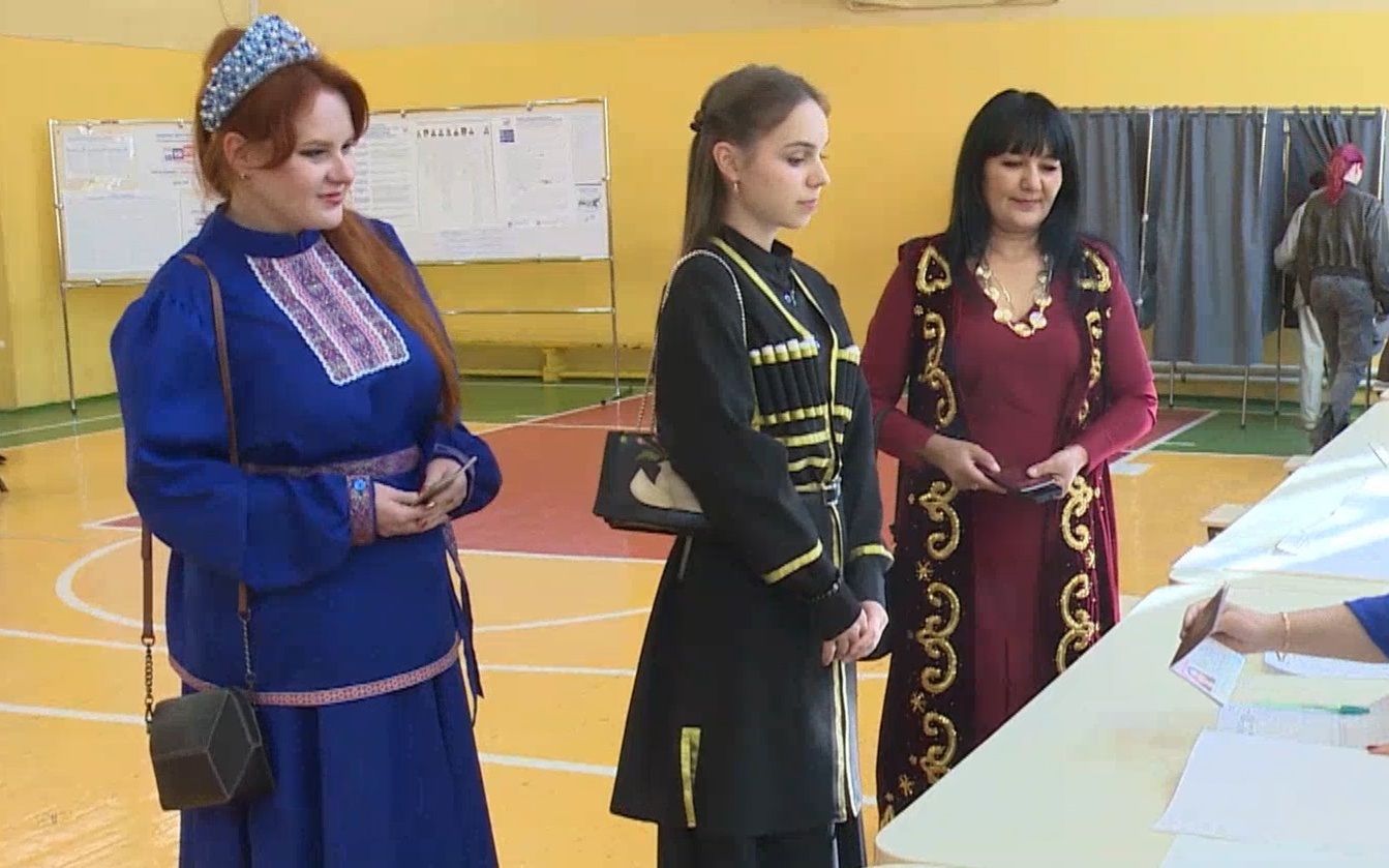 Все условия для комфортного голосования смогли оценить избиратели Марий Эл в первый день выборов