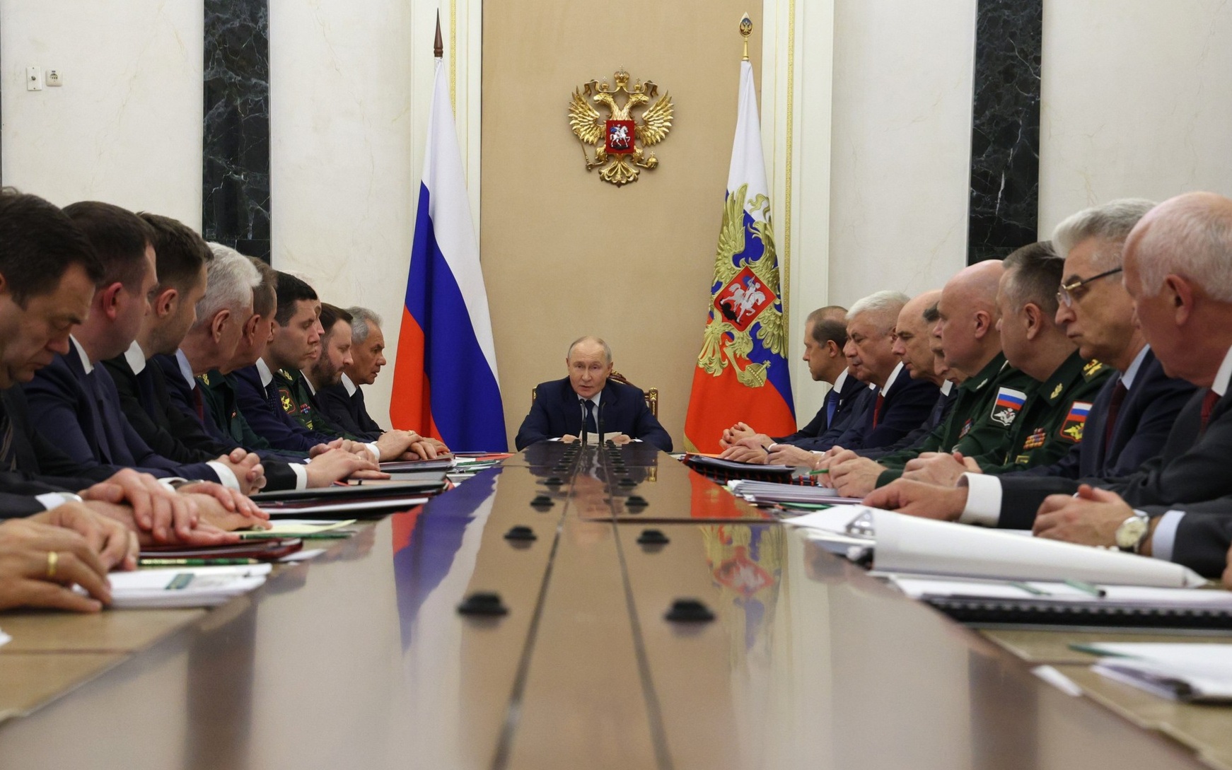 Заявления Владимира Путина на заседании ВПК оказались в центре внимания крупнейших зарубежных СМИ