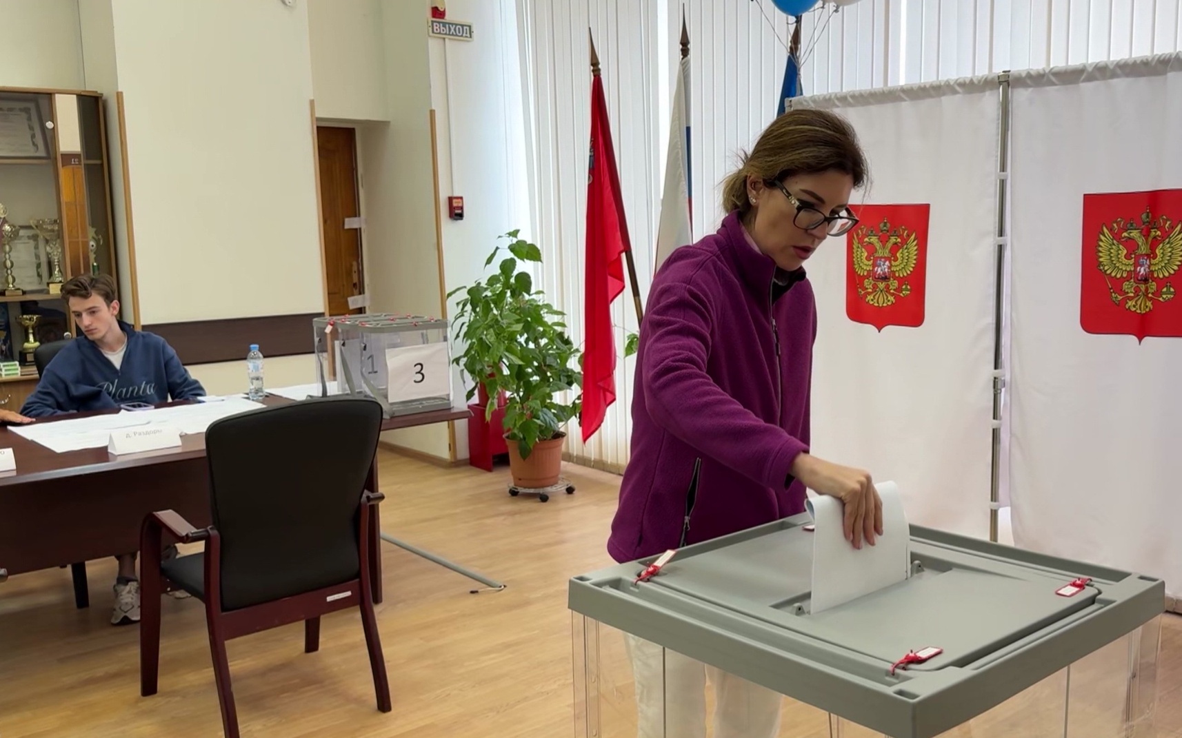 Высокая явка и борьба с фейками: Россиянам удалось сохранить порядок на выборах несмотря на внешние атаки