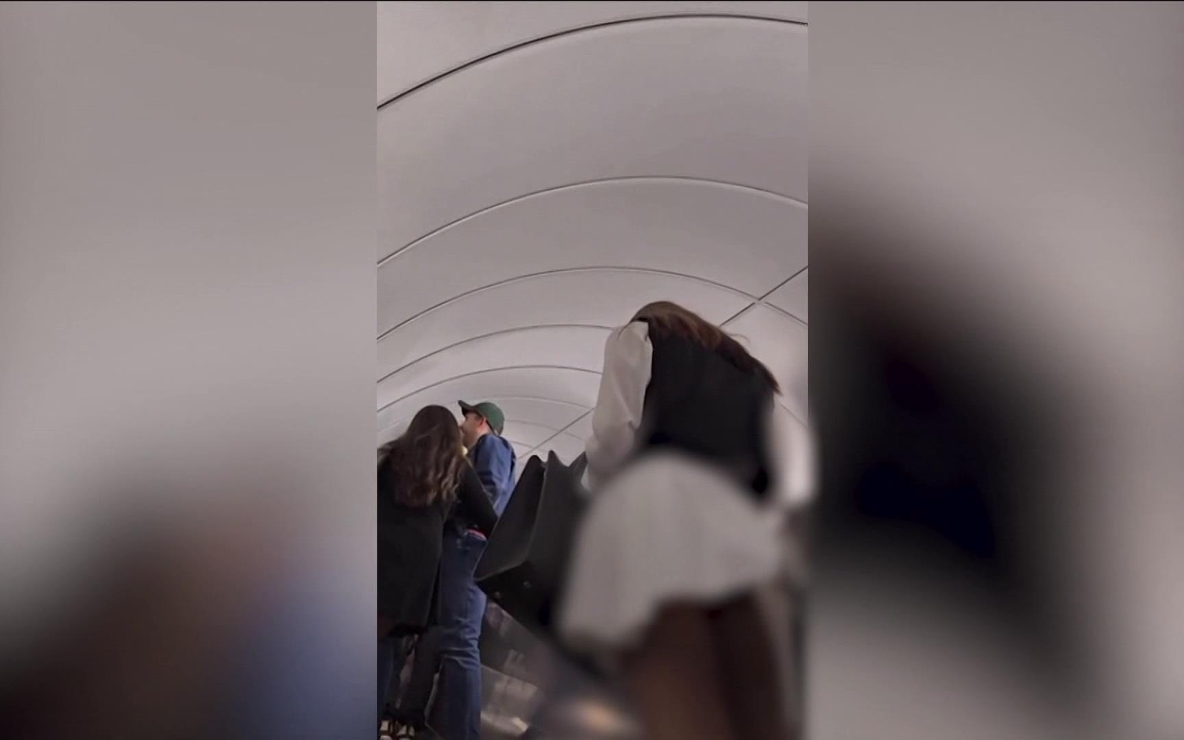 В Петербурге девушка узнала о тайной съемке в метро: возбуждено разбирательство