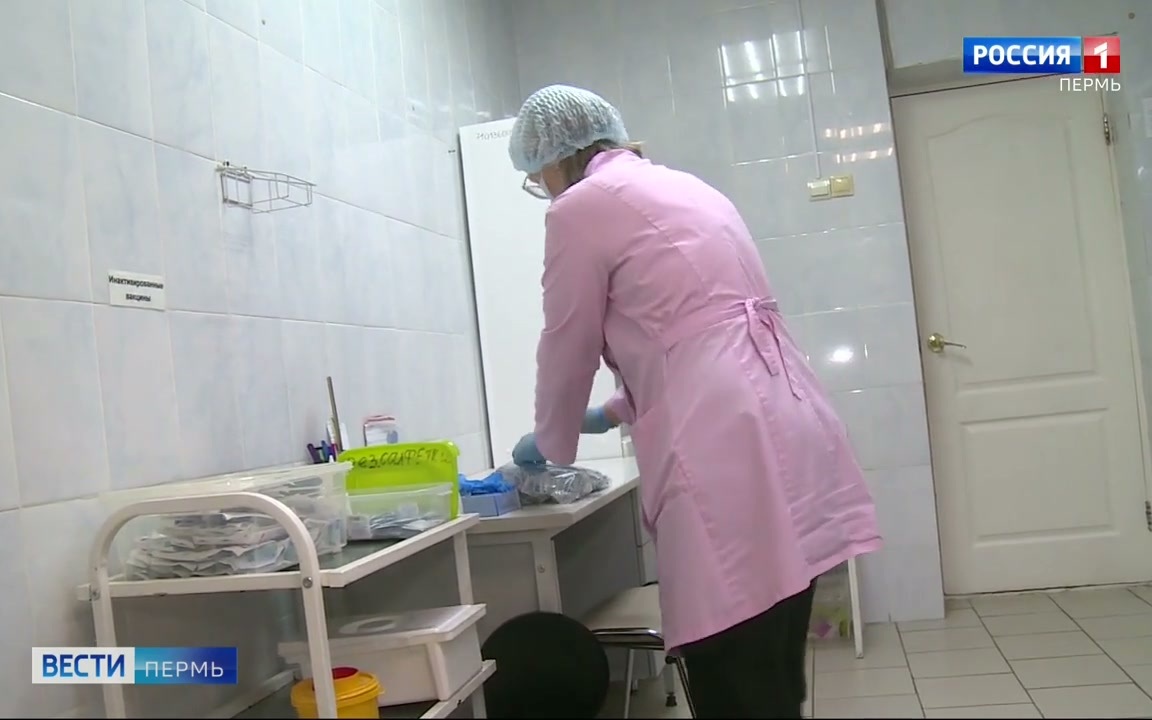 Медики детской поликлиники первыми пришли на помощь людям во время атаки БПЛА