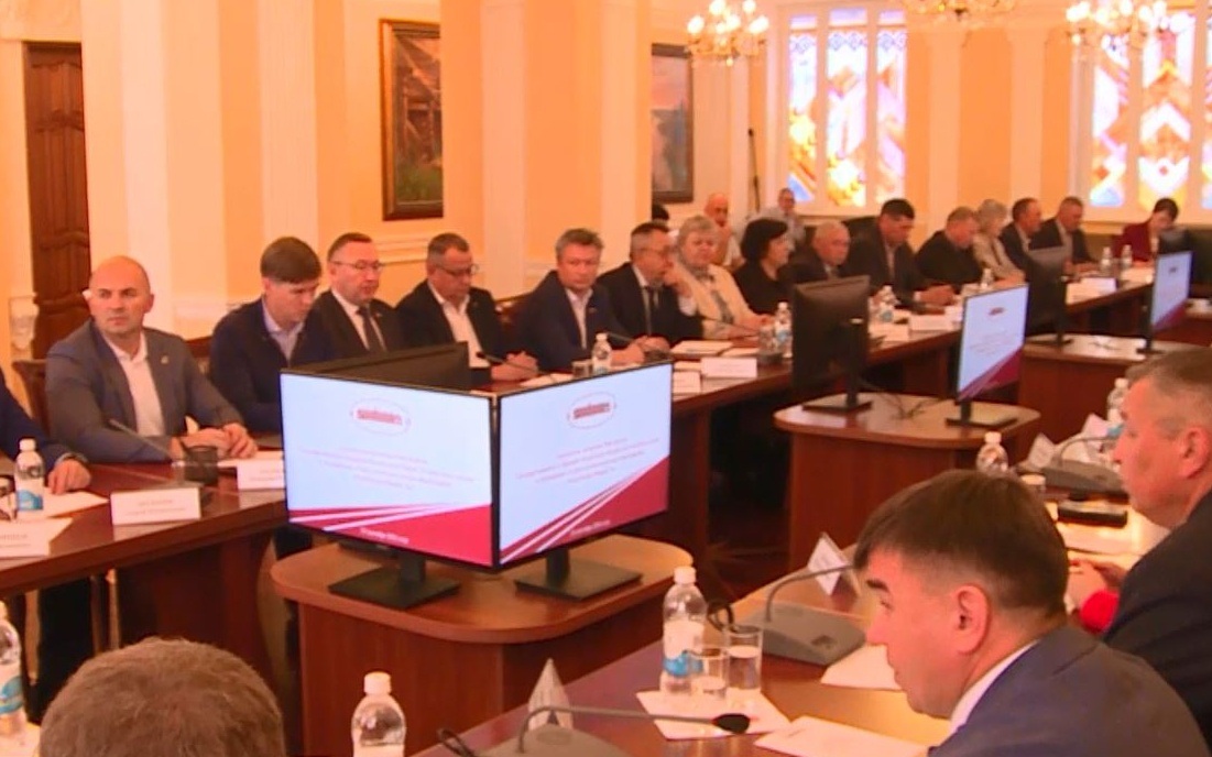 Вопросы взаимодействия органов местного самоуправления с депутатами парламента обсудили в Йошкар-Оле