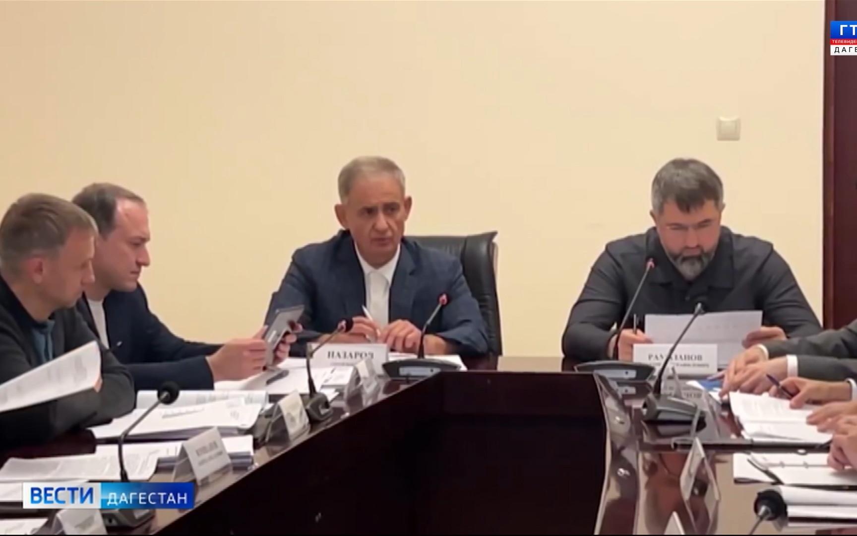Сергей Назаров провел совещание по отдельным вопросам социально-экономического развития республики