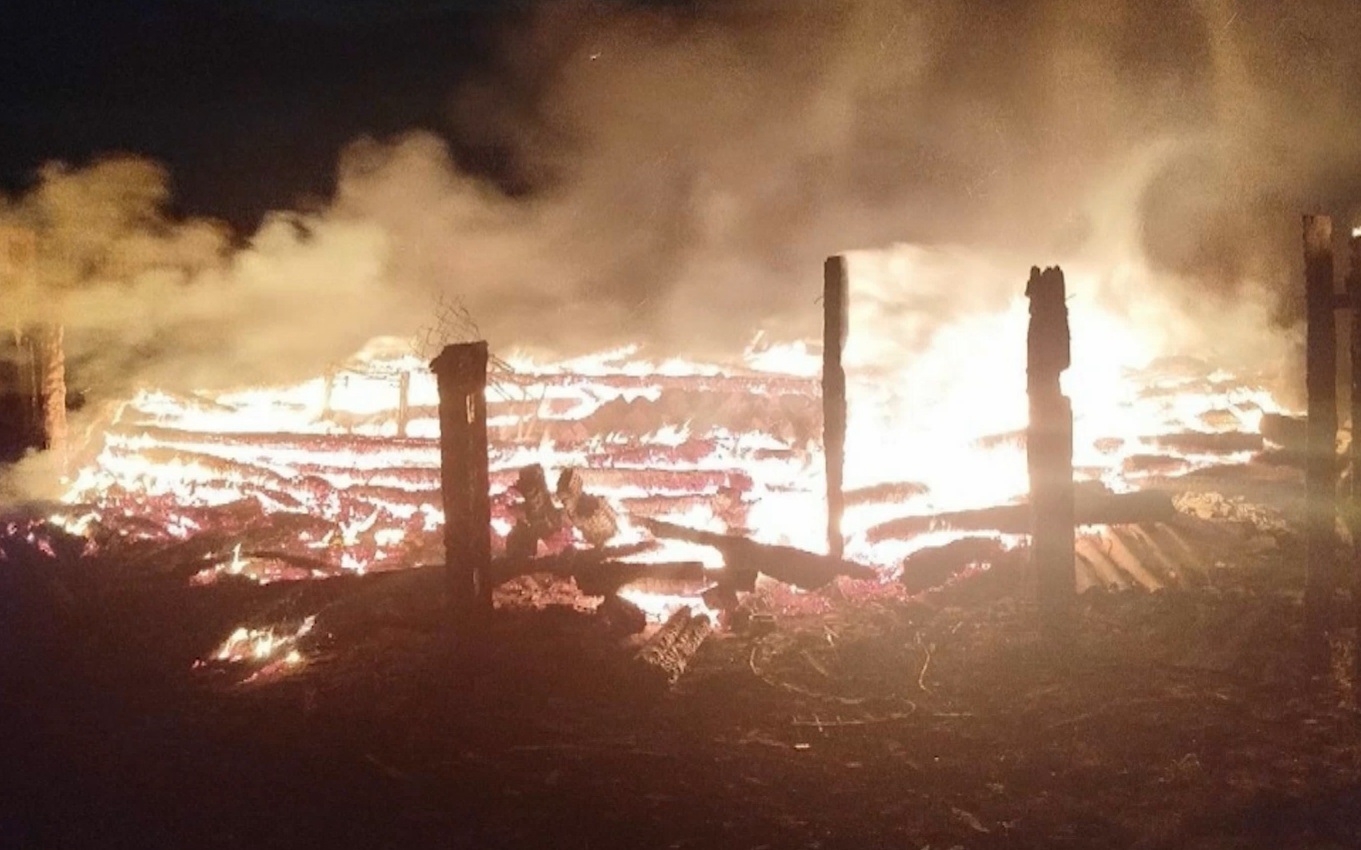 Пожар в селе Актаюж Килемарского округа нанёс ущерб площади в 100 квадратных метров