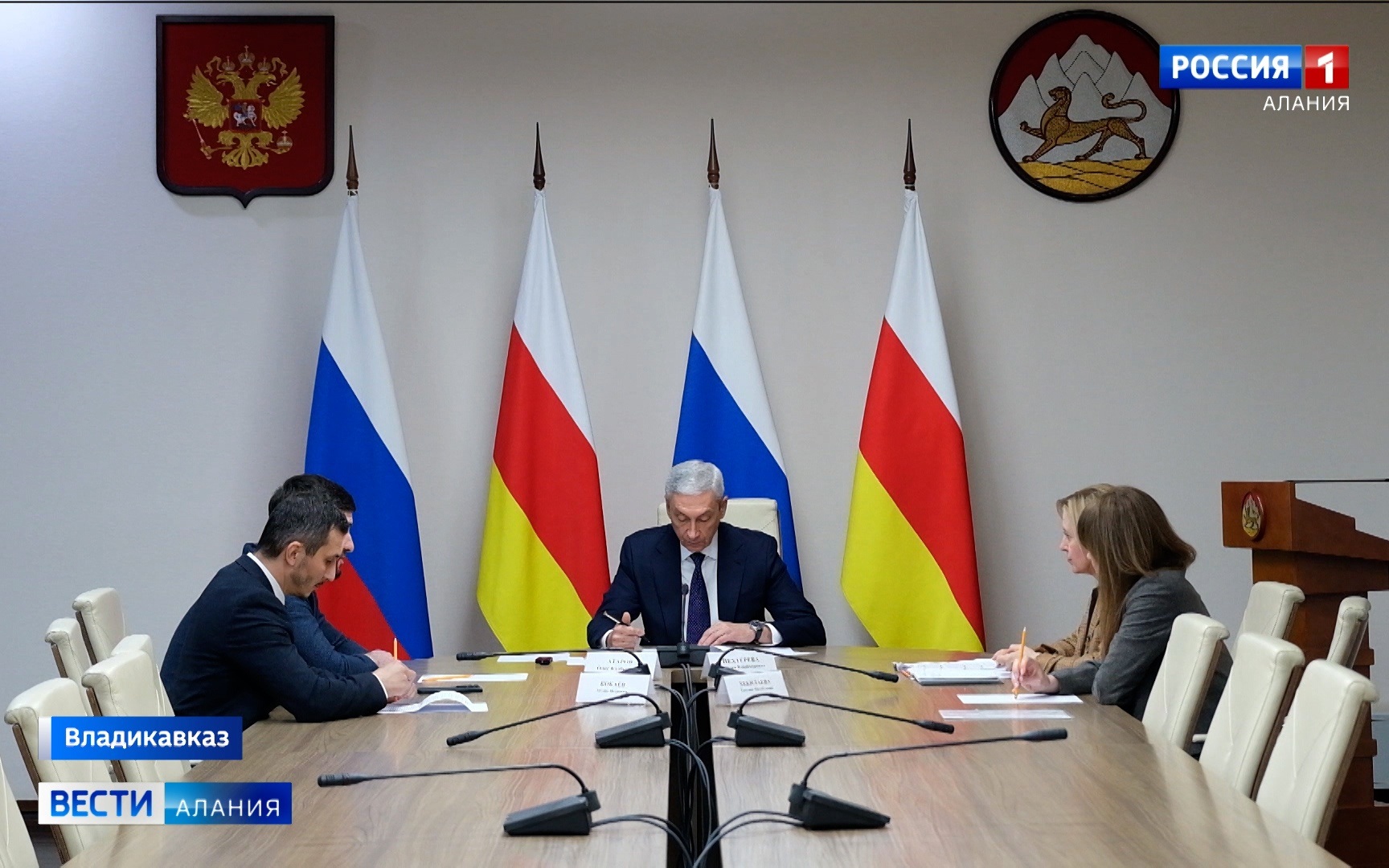 Председатель правительства республики Борис Джанаев провёл совещание по мерам поддержки в сфере промышленности и инвестиций