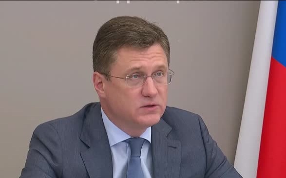 Вице-премьер Новак призывает усилить контроль над ценами на топливо в регионах.
