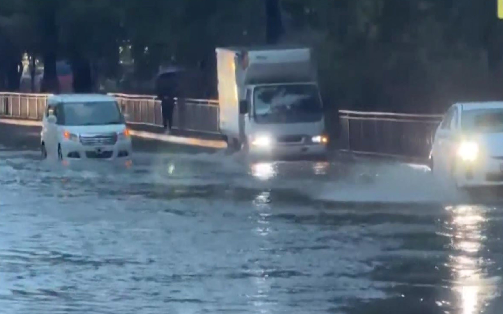 Владивосток поплыл: город ликвидирует последствия мощного ливня