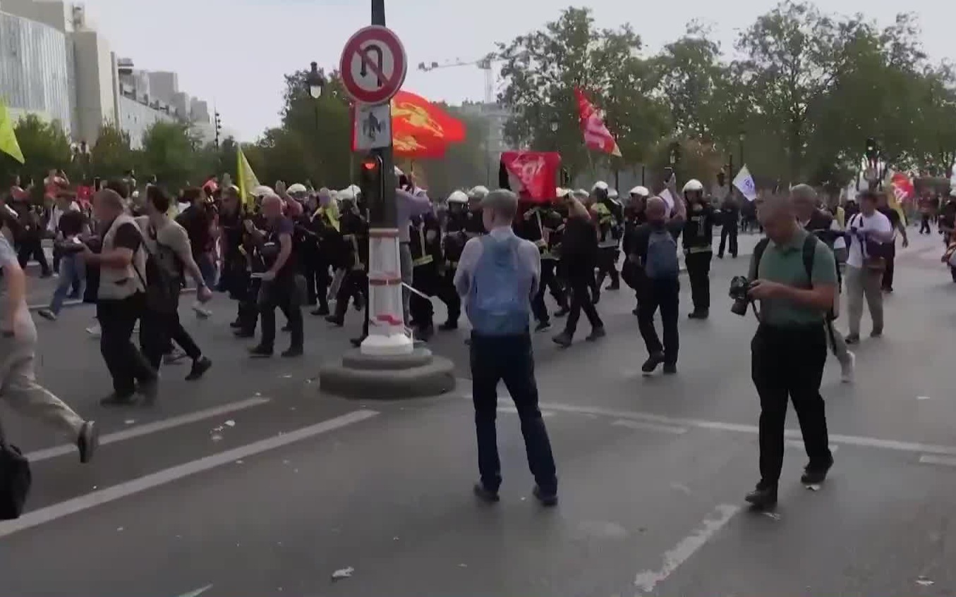 Студенческие протесты в Франции: разочарование романтизма и бюджетные споры ЕС
