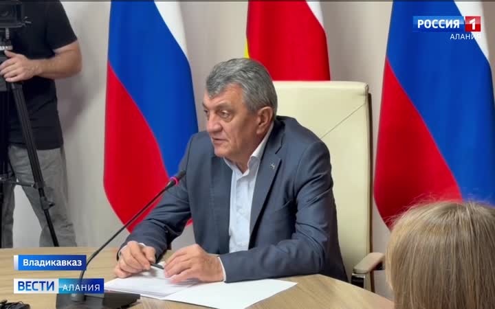 Сергей Меняйло встретился со студентами образовательных учреждений культуры Северной Осетии