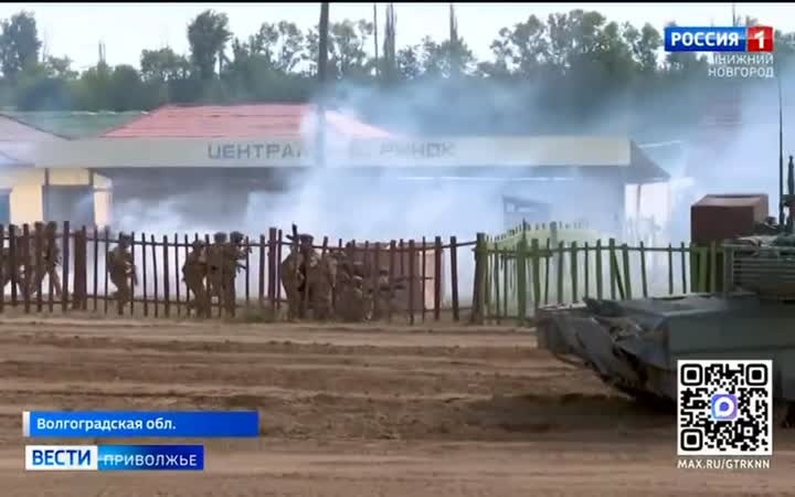 Второе место заняла нижегородская семья Володиных в номинации "Самая медийная семья" на Всероссийской игре "Семейная зарница"