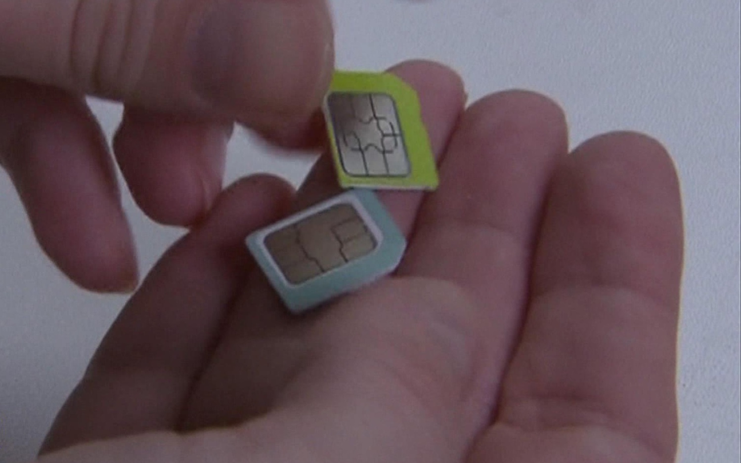 Правительство ужесточит правила продажи SIM-карт для борьбы с мошенниками