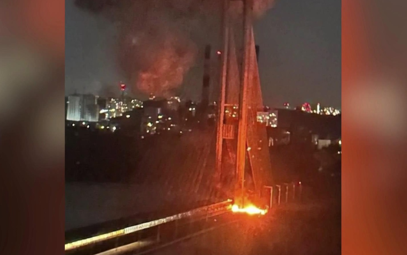 В Киеве ночью поражен автожелезнодорожный мост, использовавшийся для переброски войск и грузов на фронт