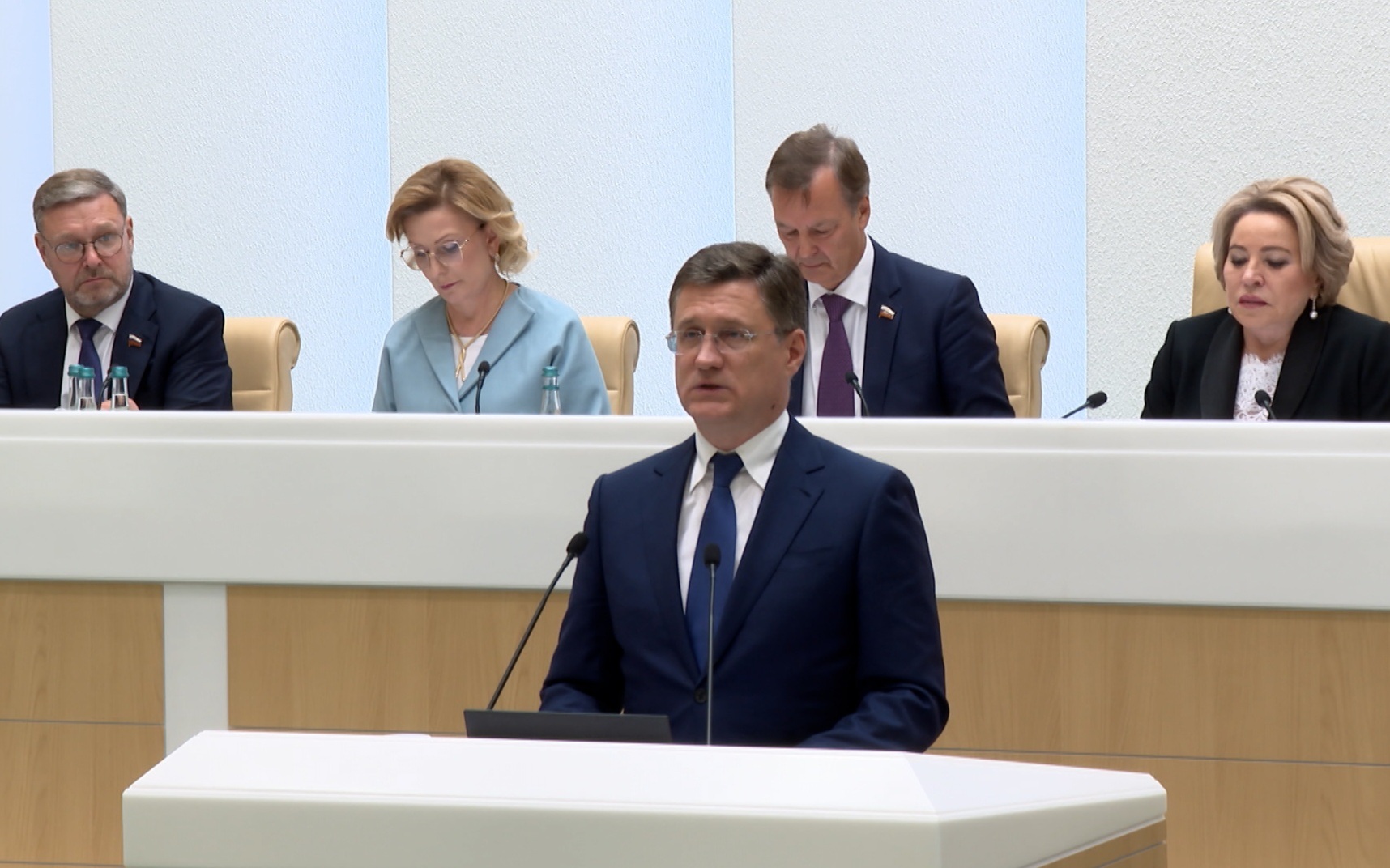 Совет Федерации открыл осеннюю сессию с обсуждением бюджета и законопроектов по предложениям участников СВО