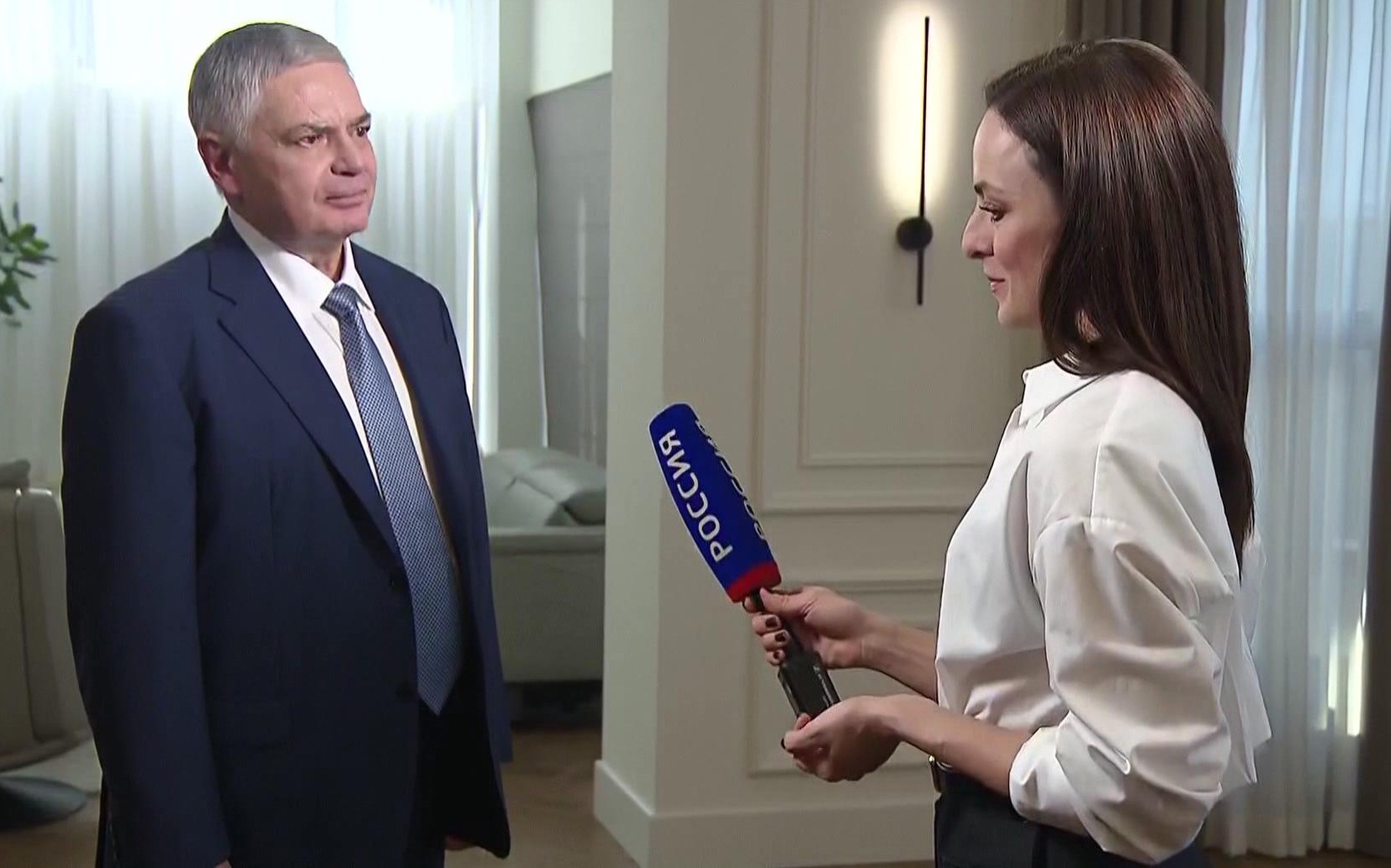 Сергей Шишкарев: Юношеская сборная России по футболу первой среди командных видов спорта выступит под национальным флагом и гимном на чемпионате мира в Марокко