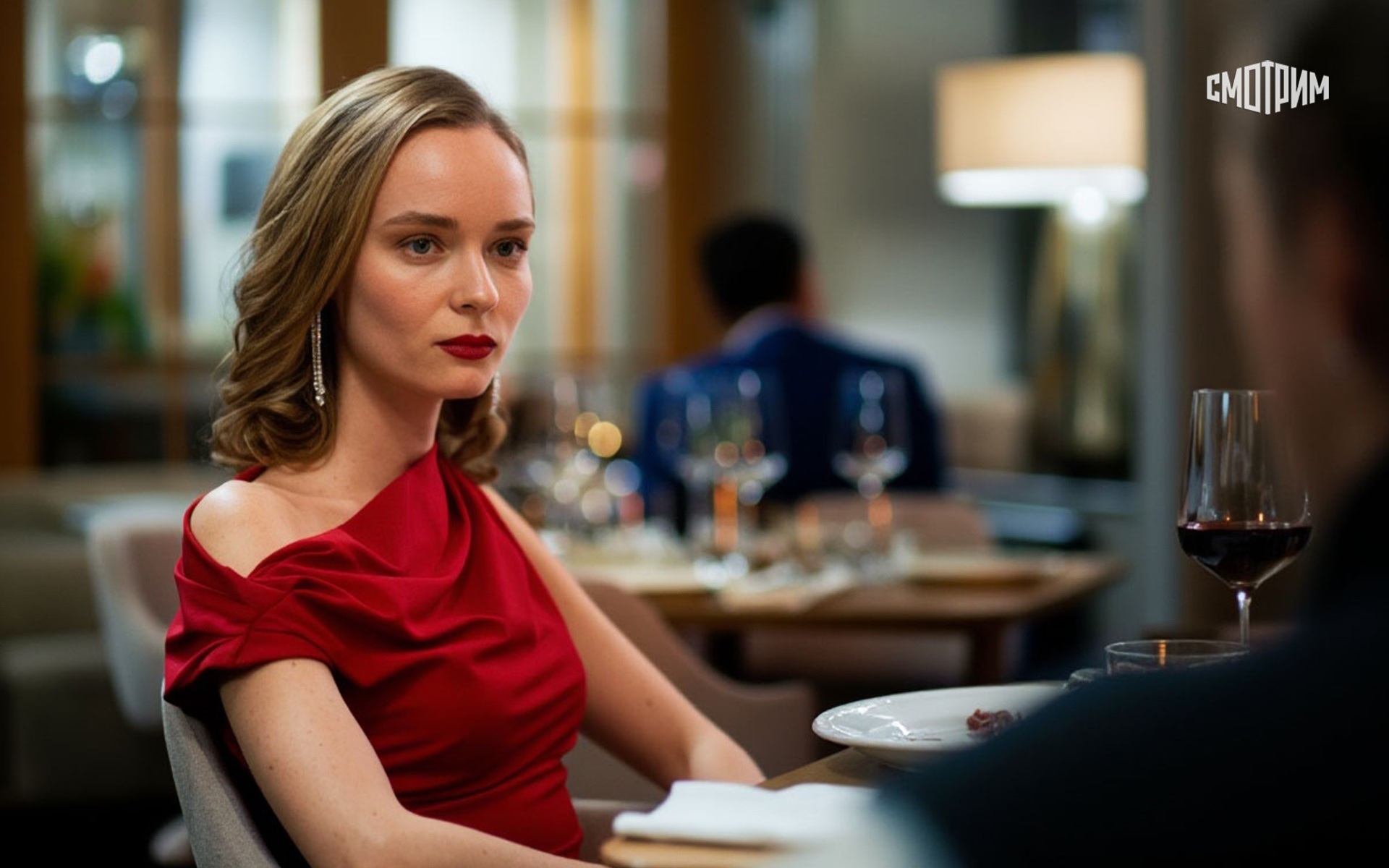 Что смотреть осенними вечерами 2026: 5 сериалов СМОТРИМ