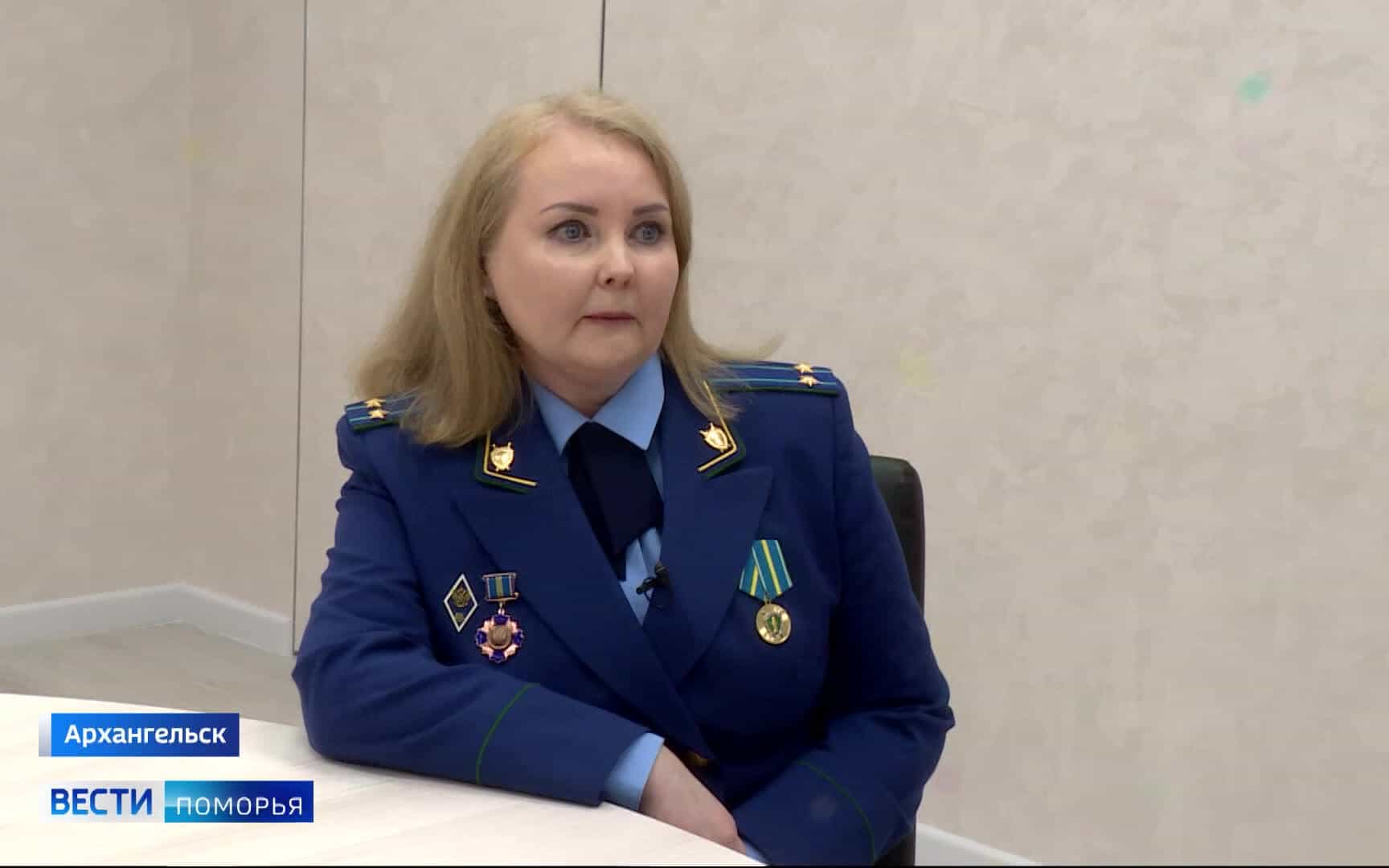 Отсутствие маркировки на продуктах, несоблюдение условий хранения и даже наличие в пищеблоках насекомых и птиц