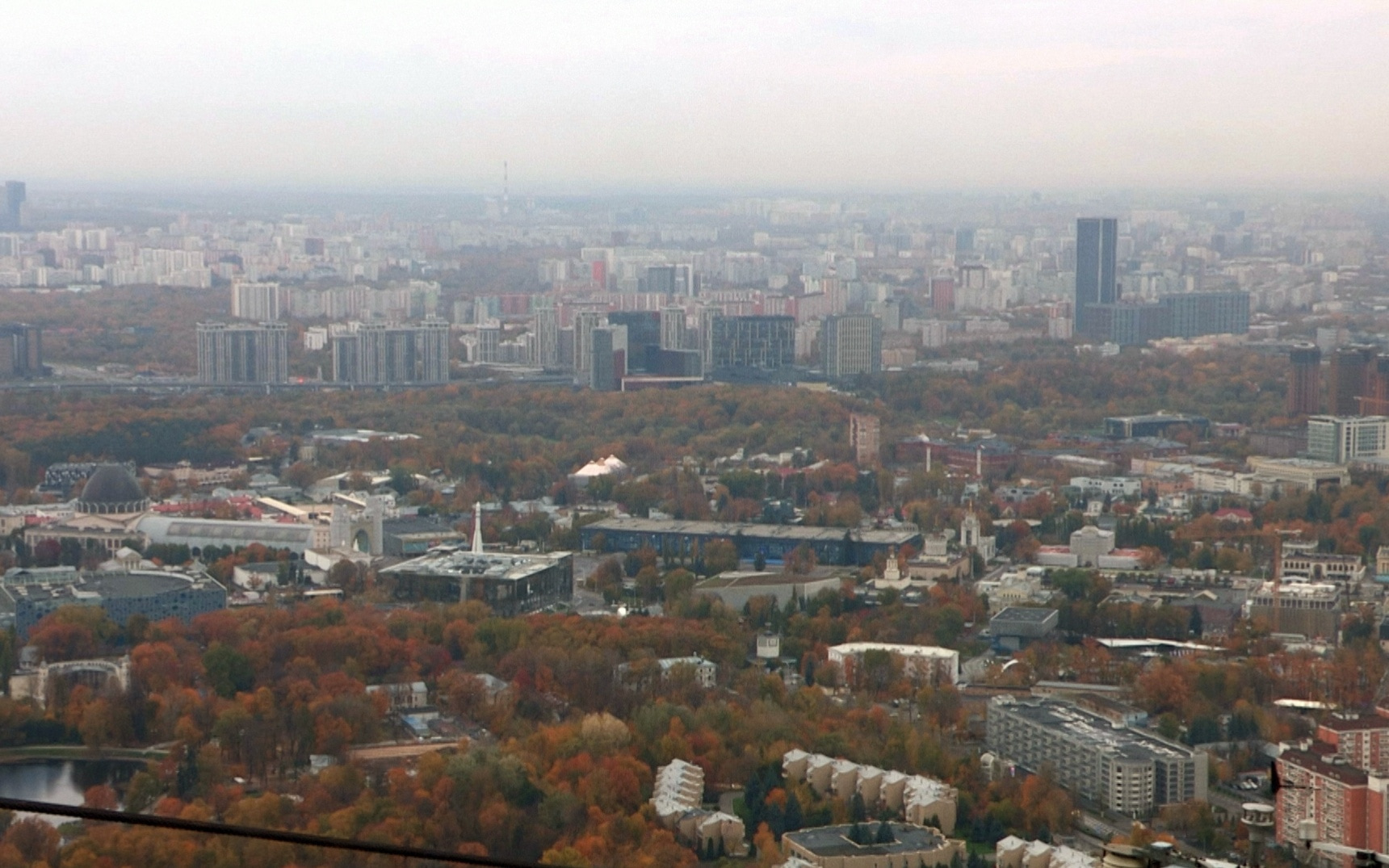Теплый октябрь: в Москве побит ночной рекорд, на юге ждут +30 °C