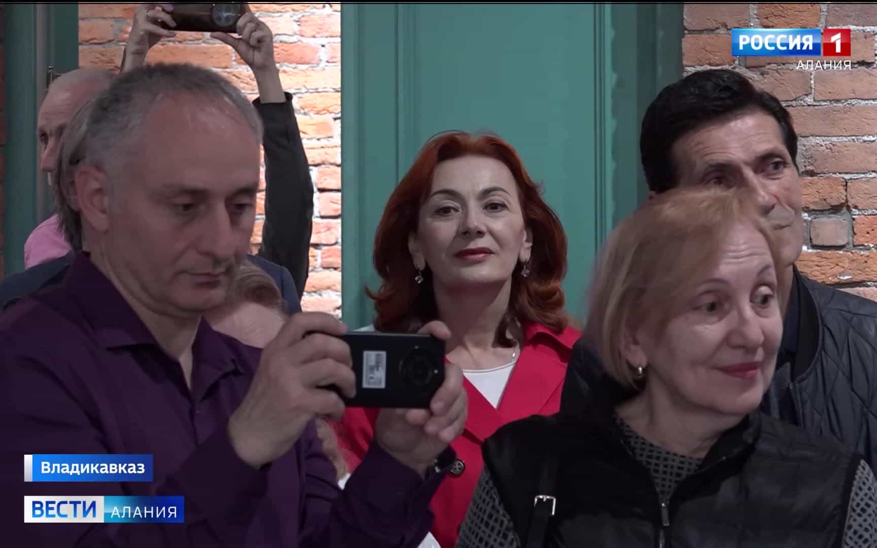 В Галерее Национального музея сегодня откроется фотовыставка французского режиссера Мишеля Гастанта «Свет из окна»