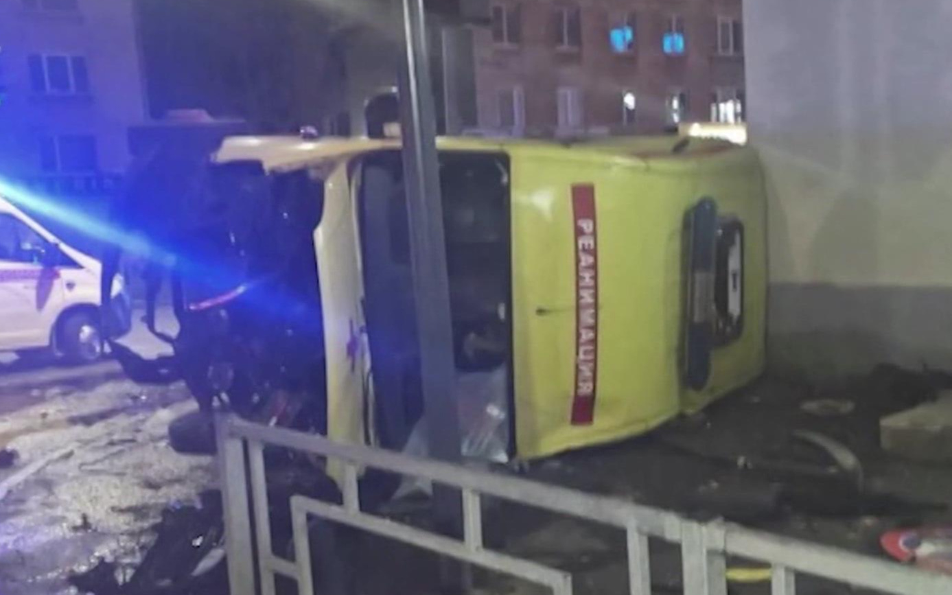 В Петрозаводске врач и водитель скорой помощи погибли в смертельном ДТП на перекрестке