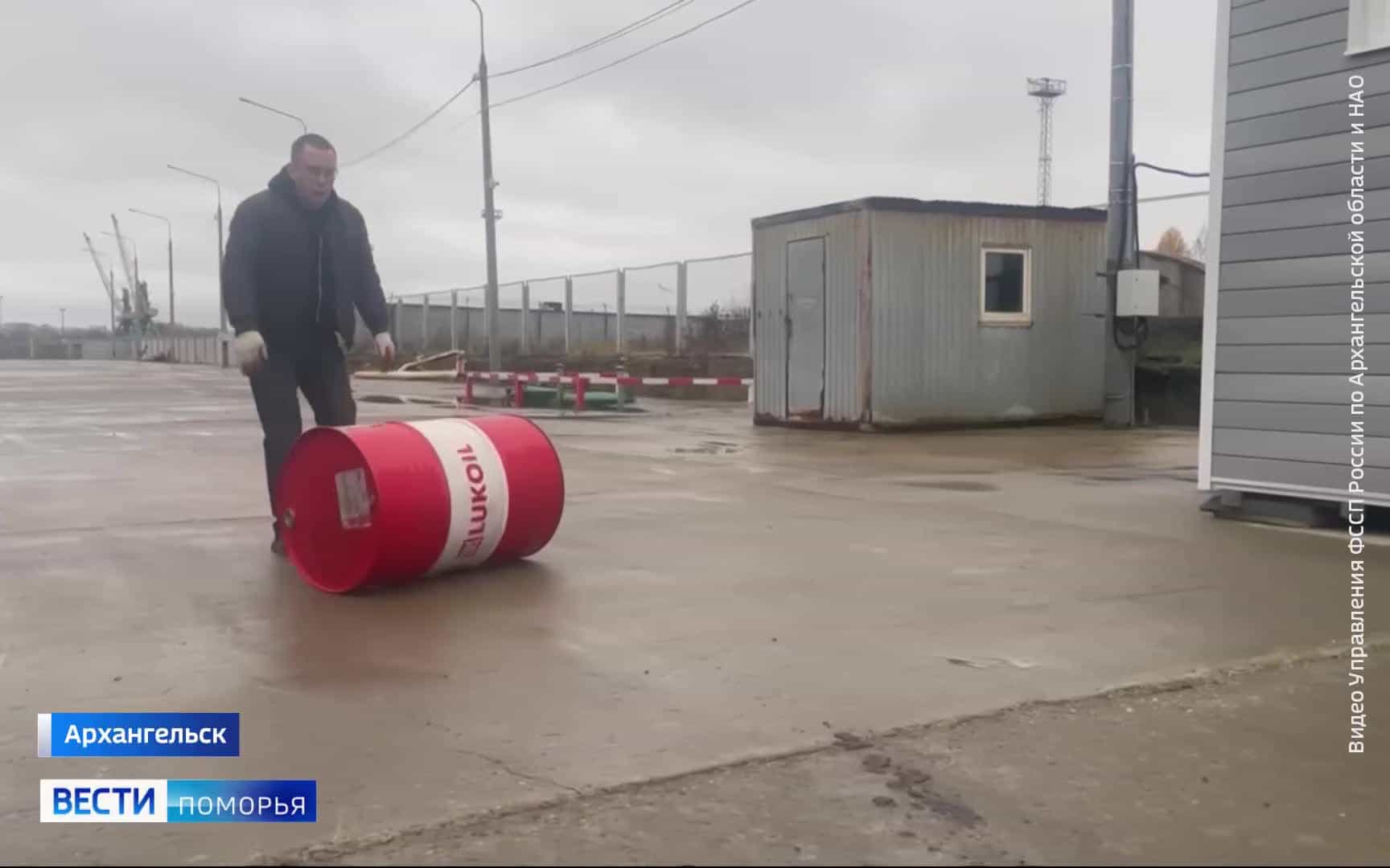 В Архангельске более тонны горюче-смазочных материалов конфисковали в доход государства