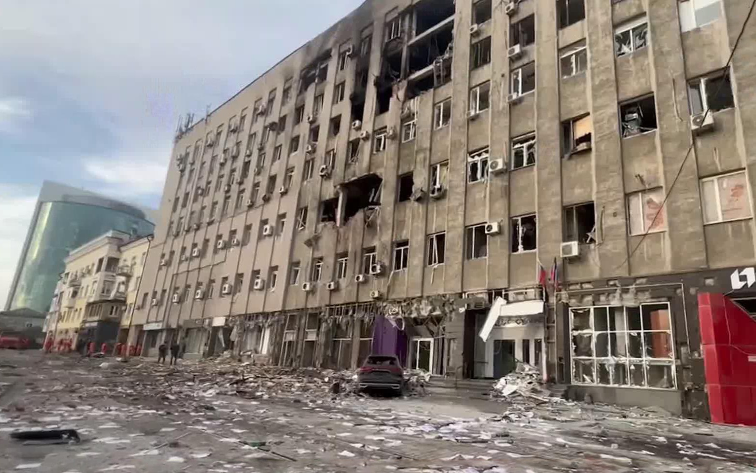 Последствия ночной атаки ВСУ ликвидируют в Донецке